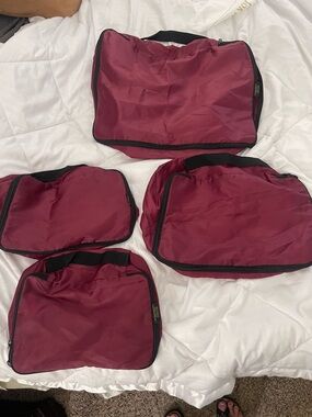Maroon Travel Packing Cube Set